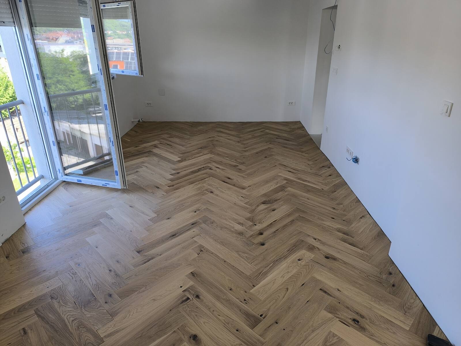 Floor covering · 2025